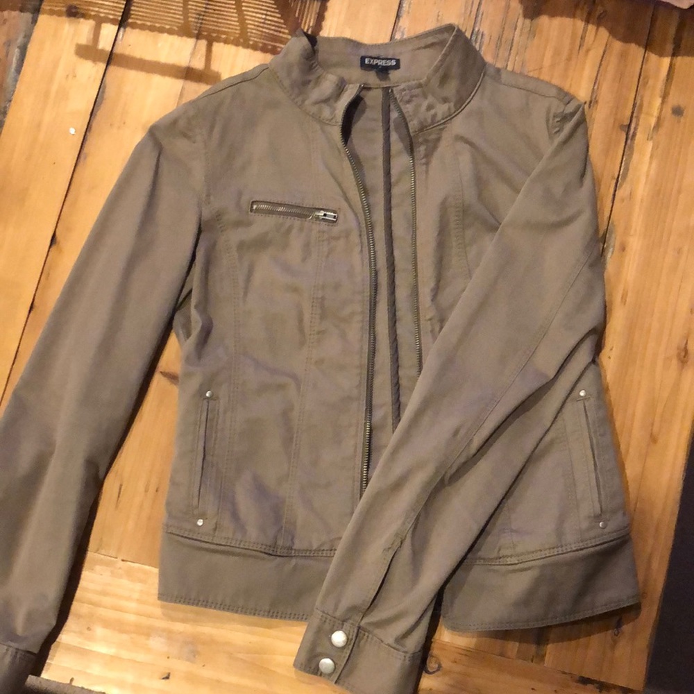 Army green/brown Express jacket size 2. Rarely worn.
